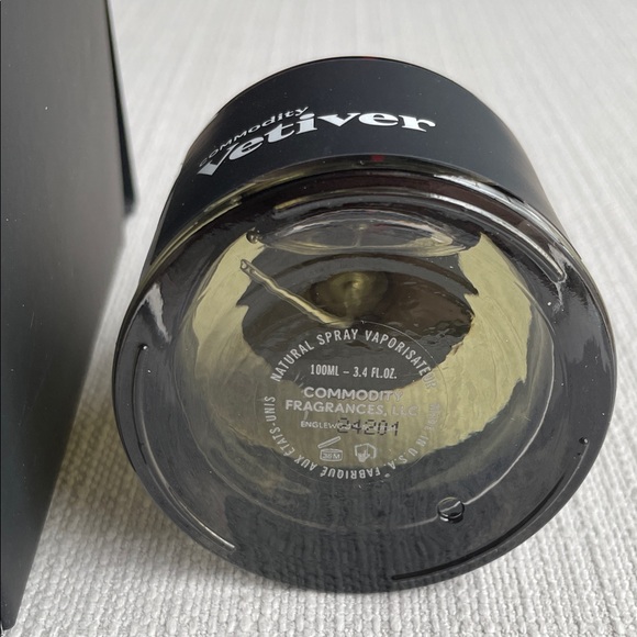 Commodity vetiver fragrance 3.4oz authentic - Picture 9 of 14